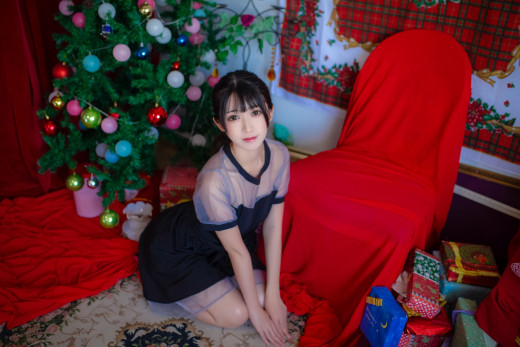 1705767 (a): :2700x1800